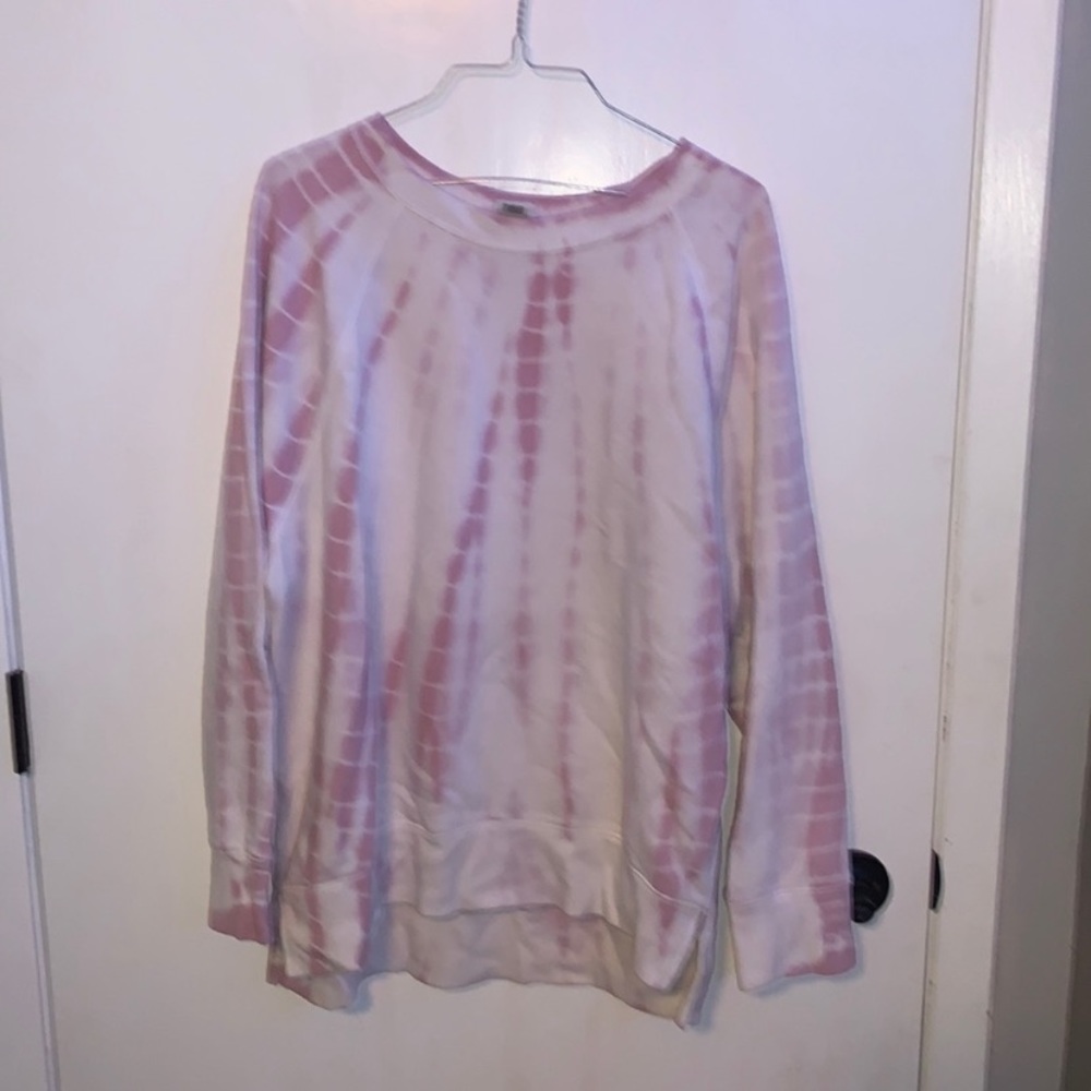 Victoria’s Secret PINK crewneck. Size large